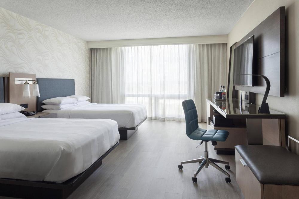 Queen Room - Accessible interior